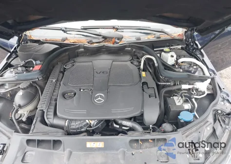 2012 Mercedes-Benz C 350 Sport z USA, uszkodzony, nr VIN WDDGJ5HB3CF817453